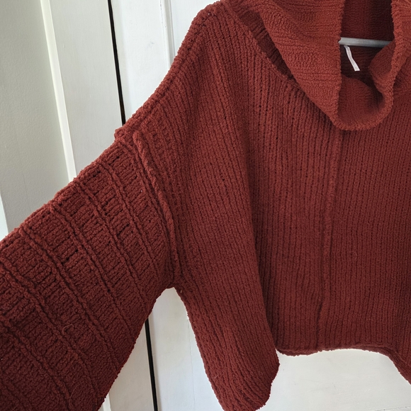 NWTs Free People Sweet Cranberry Be Yours Pullover Cowl Neck Sweater Cropped XL - Picture 6 of 9